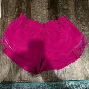 Pink Lululemon hottie hot shorts 2.5”